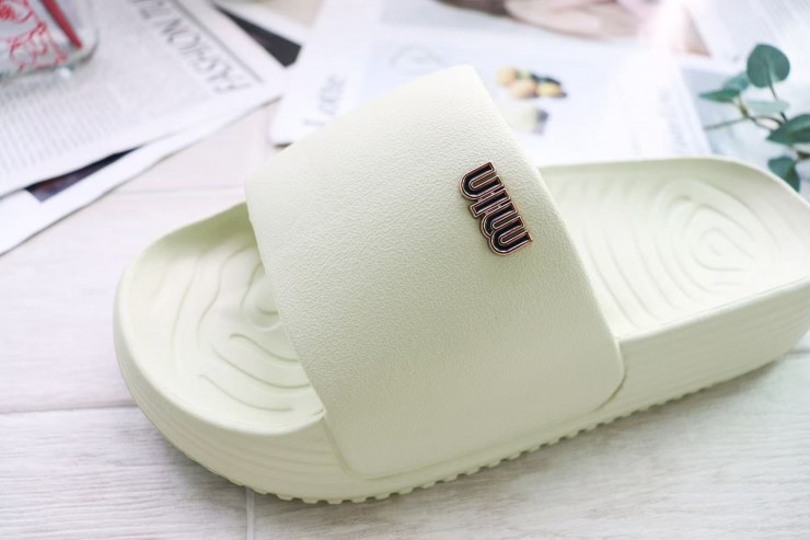 52bb064f9eadd1f7e7ab31fa2b368fa4